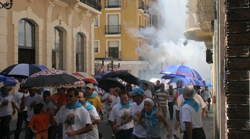 Ir a correr la traca en Elda