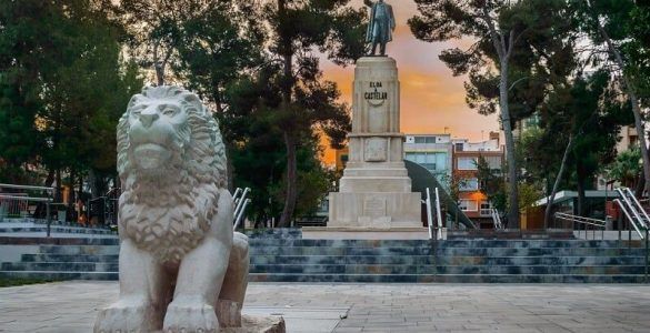 León de la Plaza Castelar elda