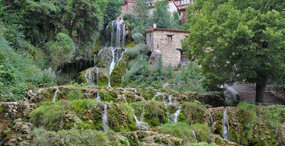 Orbaneja del Castillo Tursimo Rural Piscinas