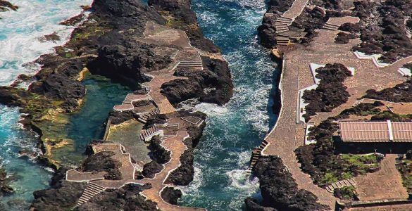 Piscinas naturales, charcos en Tenerife. Islas Canarias.