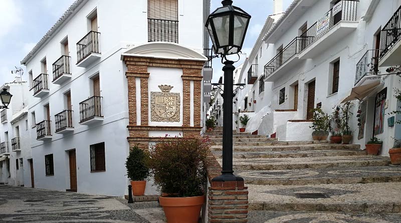 Que ver y hacer en Frigiliana Málaga Reales Pósitos