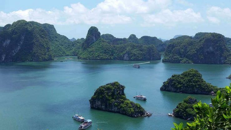 holong bay vietnam