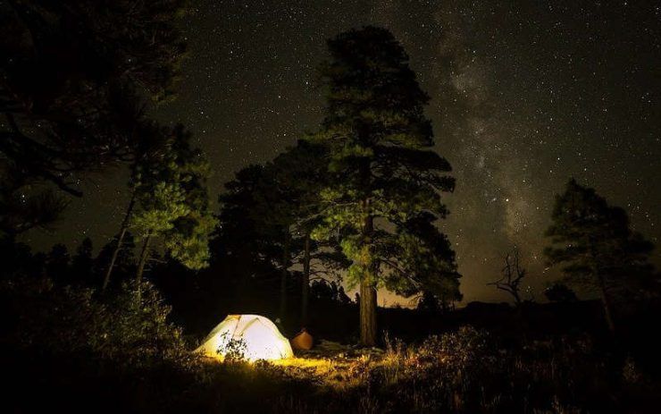 aislar el suelo en el camping