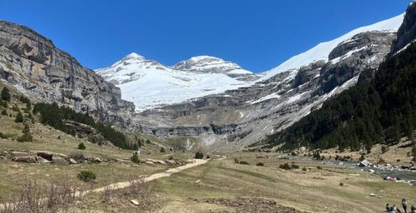 Ruta a la Cascada de la Cola de Caballo